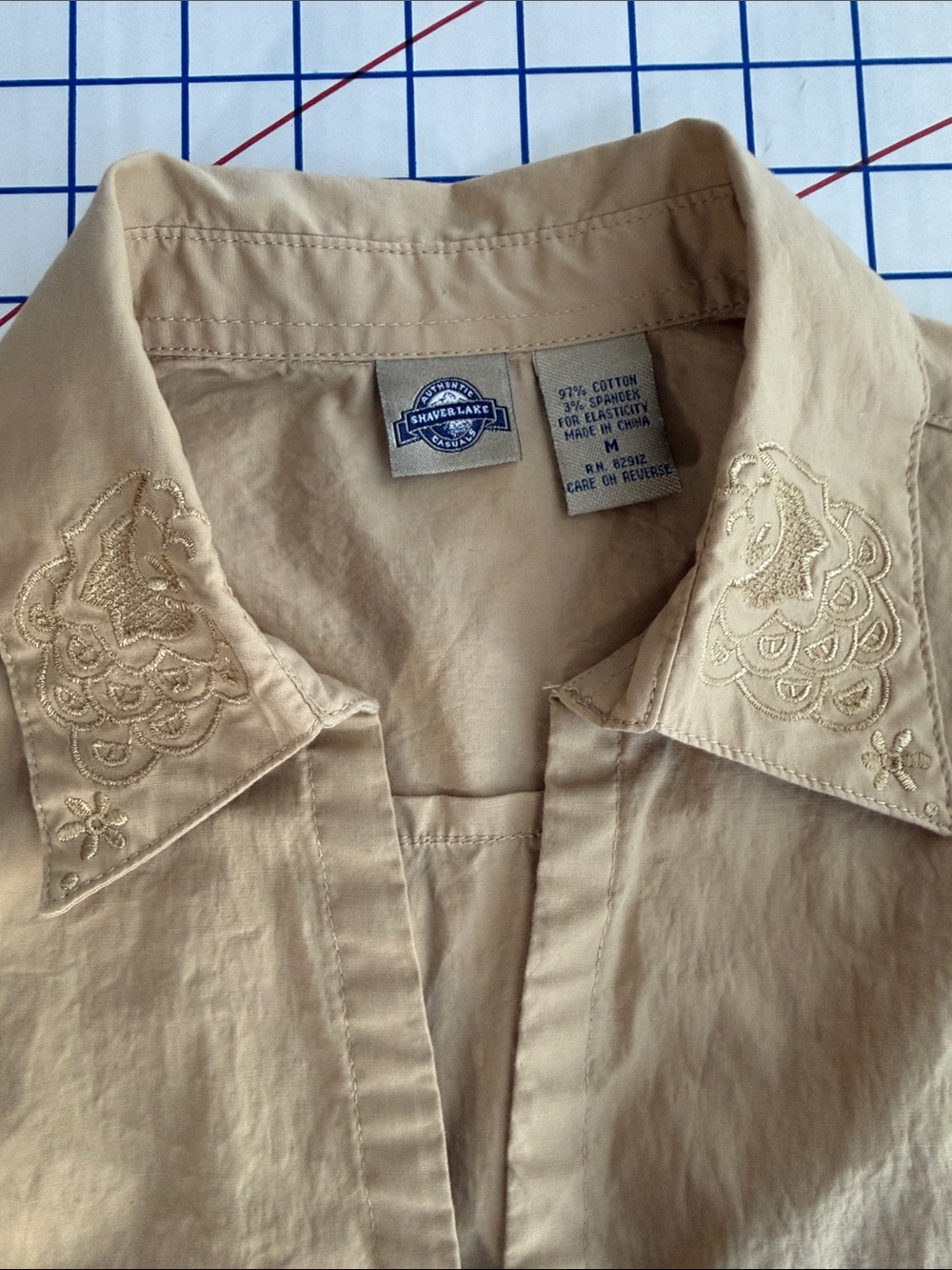 Shaver Lake Embroidered Cotton Stretch Blouse Medium Beige Hook Front Shirt West